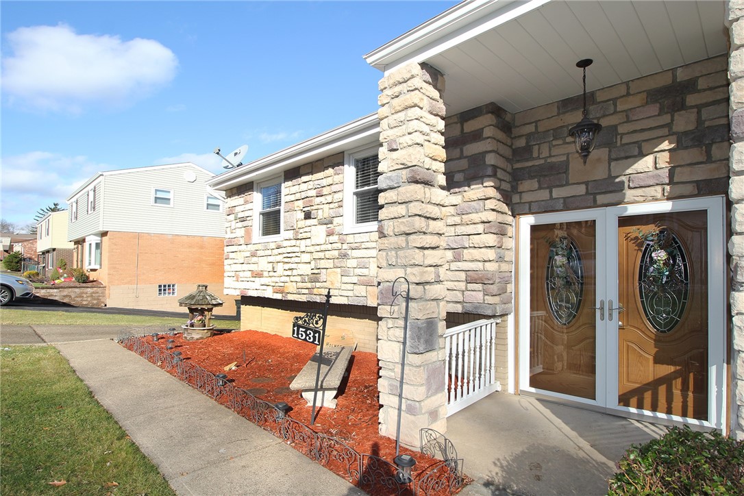 1531 Rose Avenue Ave, South Park, Pennsylvania image 2