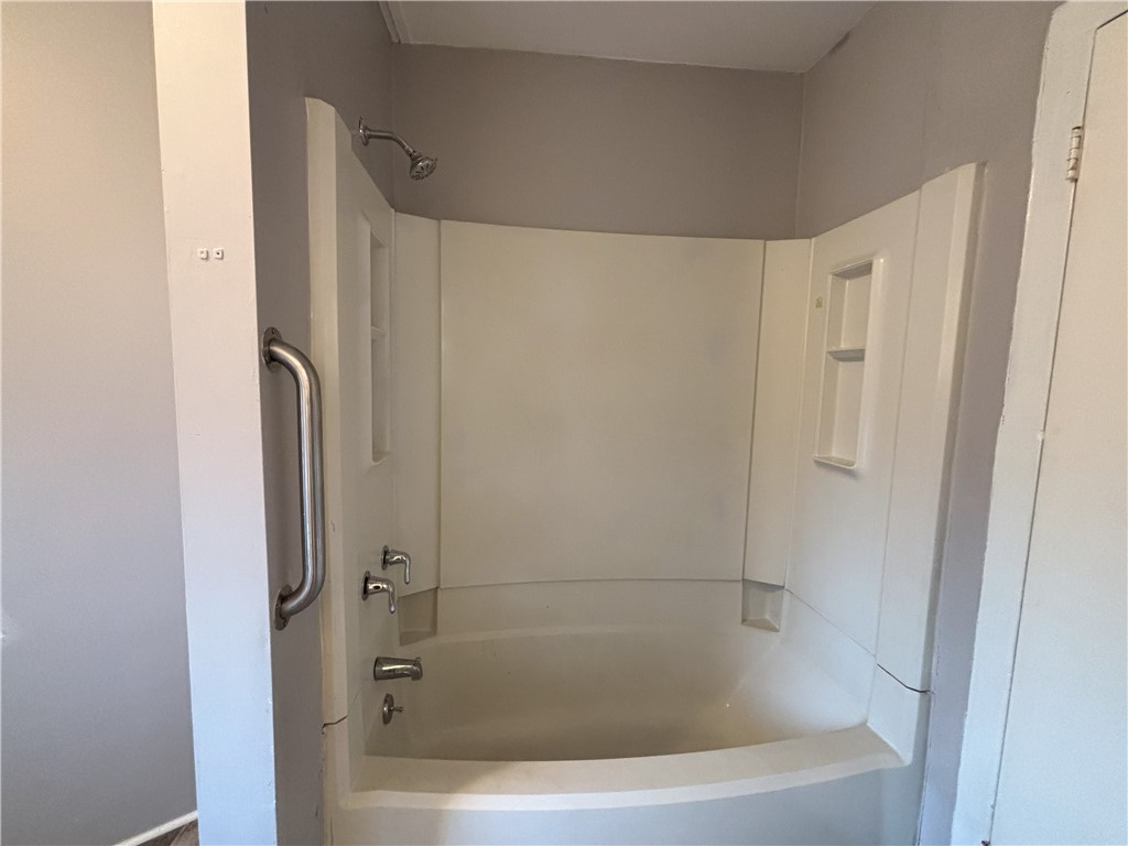 N Versailles, Pennsylvania 15137, United States, 2 Bedrooms Bedrooms, ,1 BathroomBathrooms,Residential,Active,86481