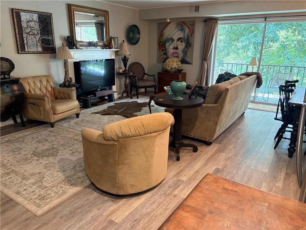 603 Calais Dr 2108