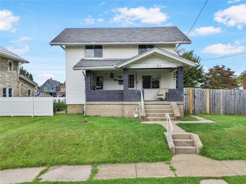 Photo for 152 W Marigold St