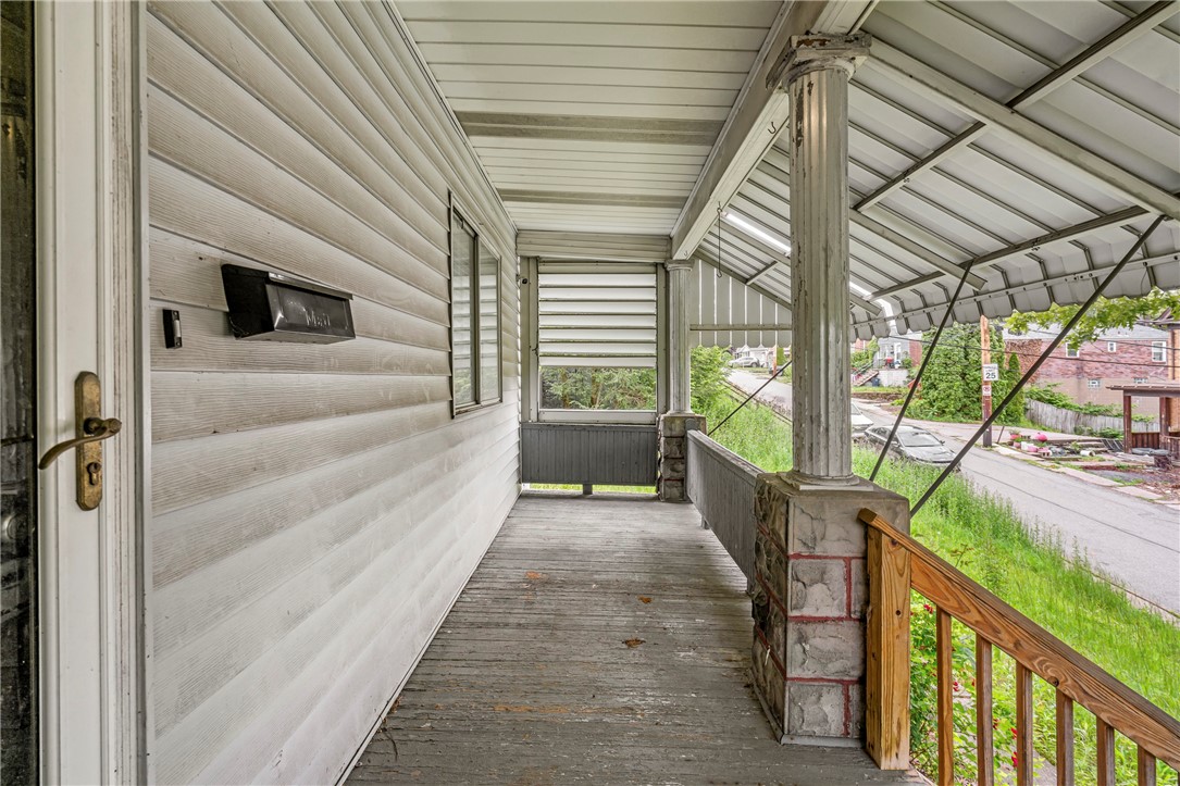 1817 Woodward Ave