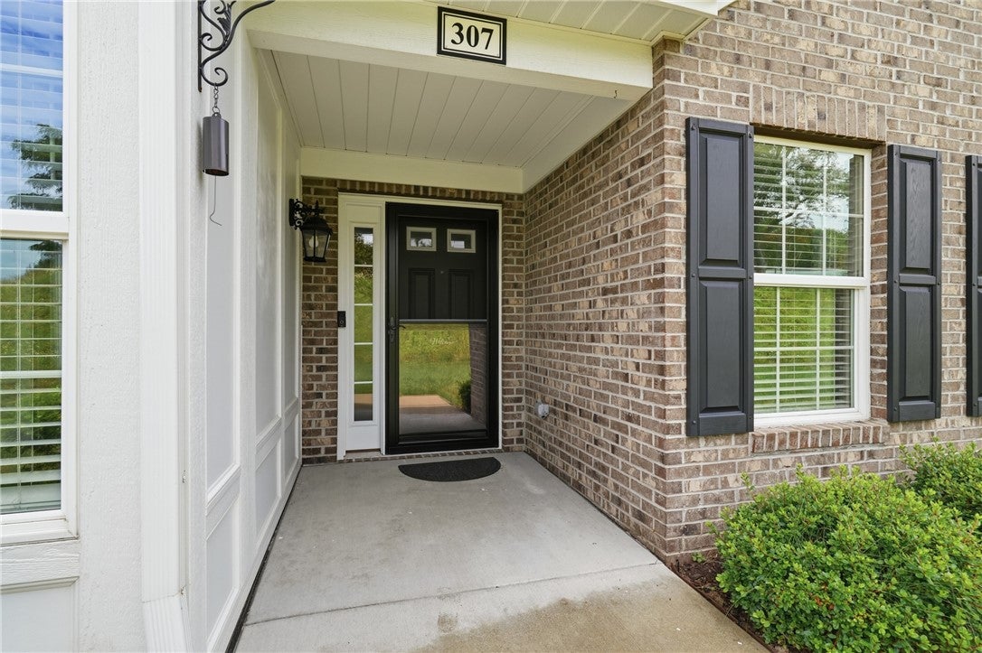 307 Spring Valley Drive