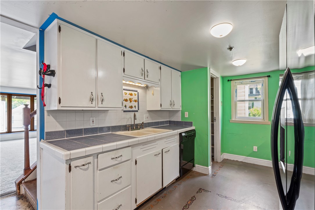 238 W State St