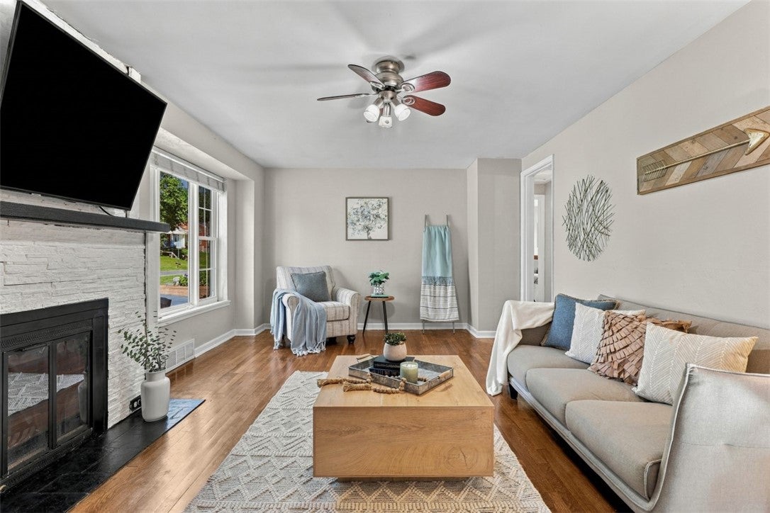 229 ORCHARD SPRING