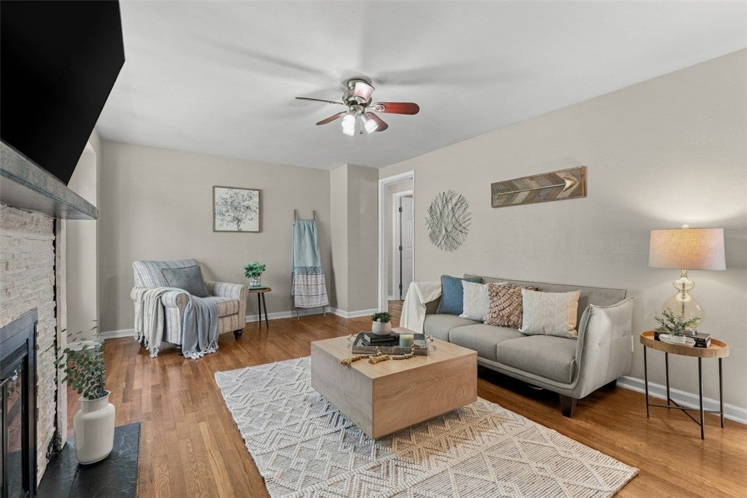 229 ORCHARD SPRING