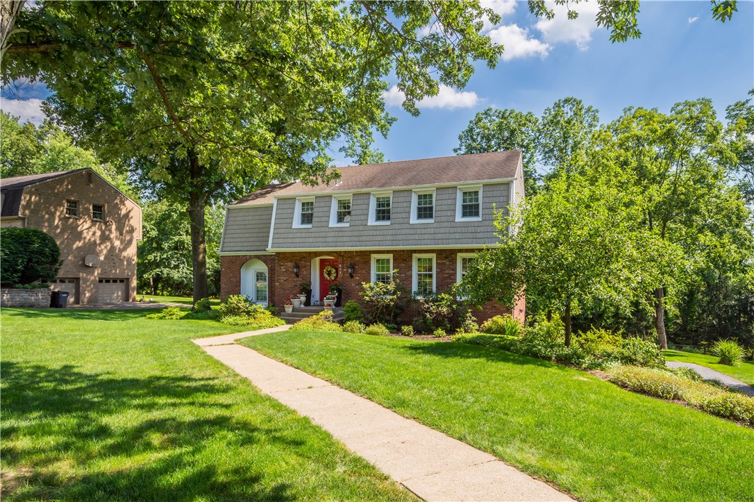 St Clair, Pennsylvania 15241, United States, 4 Bedrooms Bedrooms, ,3 BathroomsBathrooms,Residential,Contingent,160056