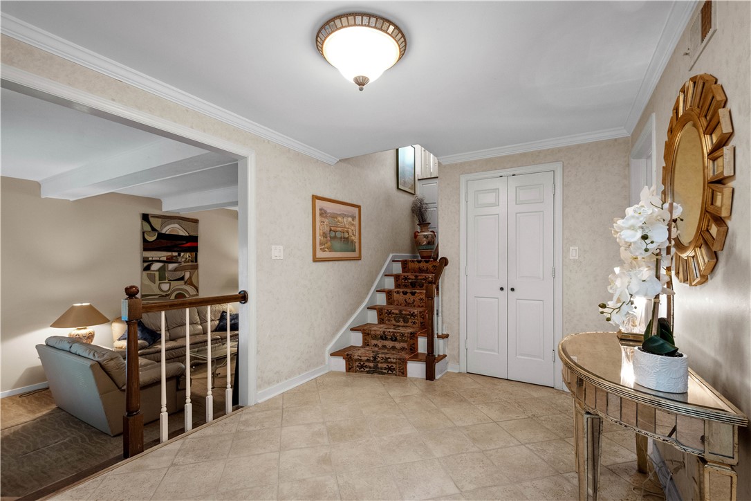 St Clair, Pennsylvania 15241, United States, 4 Bedrooms Bedrooms, ,3 BathroomsBathrooms,Residential,Contingent,160056