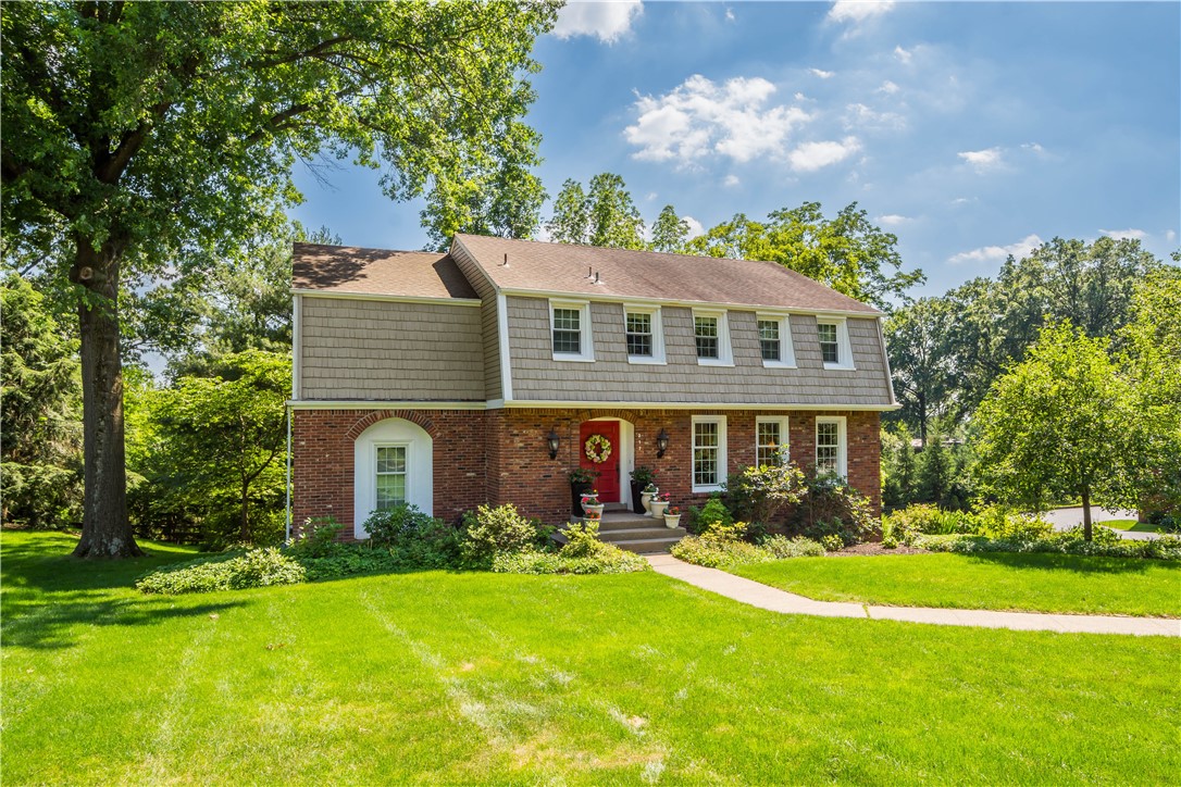 St Clair, Pennsylvania 15241, United States, 4 Bedrooms Bedrooms, ,3 BathroomsBathrooms,Residential,Contingent,160056