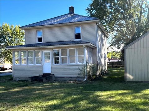 Homes For Sale - 6 W Lacock St<br/> Mercer County, Sandy Lake Twp, PA 16145