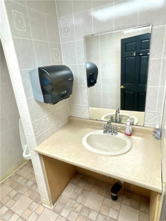 Twp Of But NW, Pennsylvania 16001, United States, ,Residential,Active,163157