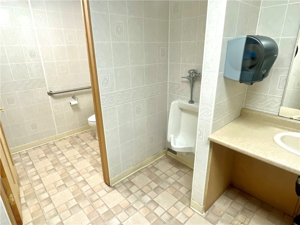 Twp Of But NW, Pennsylvania 16001, United States, ,Residential,Active,163157