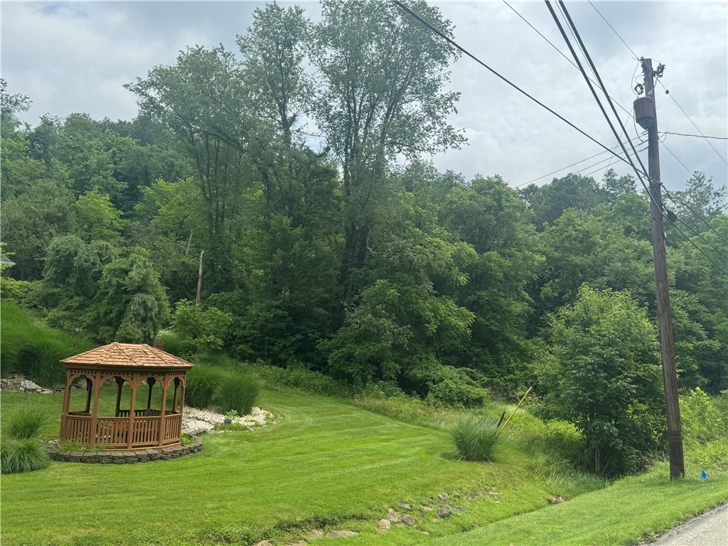 373 Lakeview Drive