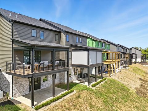 Photo of 139 Miramar Dr, Pittsburgh, PA 15238 (MLS # 1733707)