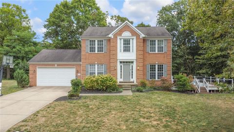 Photo of 3018 Settlers Ct, Murrysville, PA 15668 (MLS # 1730174)