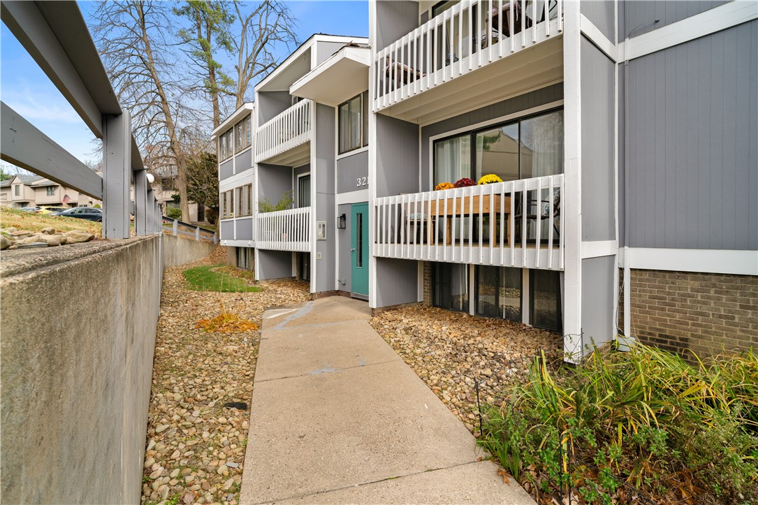 321 Ridge Point Circle B12