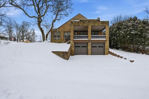 Photo of 301 Bon Air Ave, Pittsburgh, PA 15210 (MLS # 1738858)