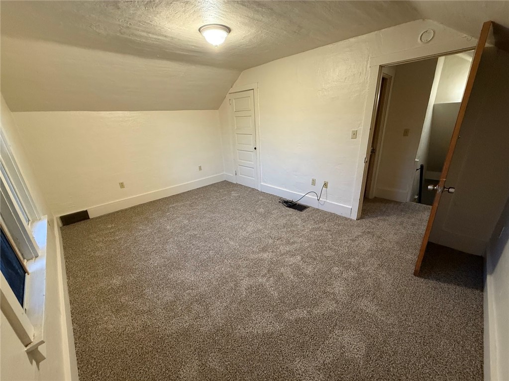 2828 Oak St St, Bethel Park, Pennsylvania image 16