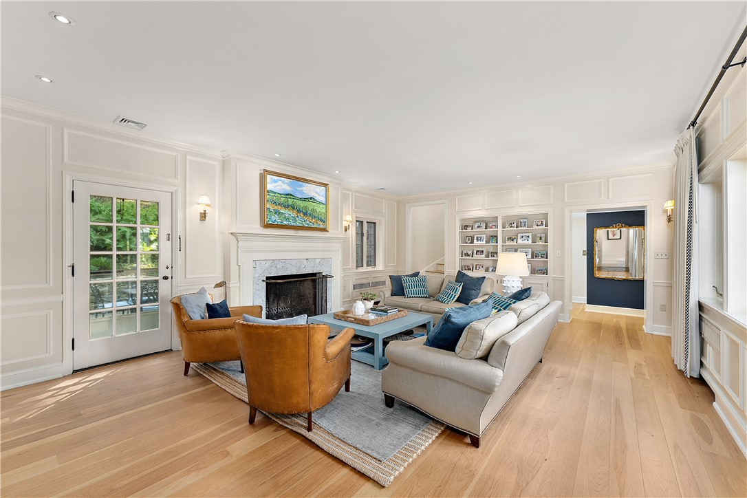 Edgeworth, Pennsylvania 15143, United States, 5 Bedrooms Bedrooms, ,4 BathroomsBathrooms,Residential,Active,203180