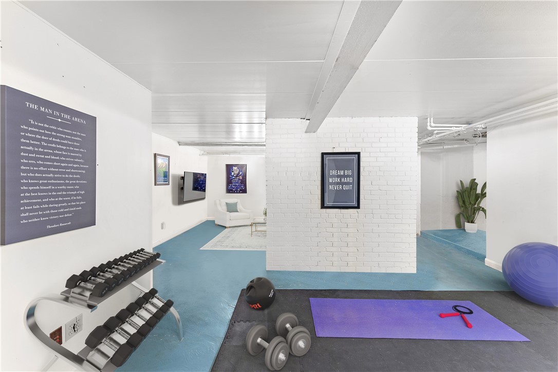 Edgeworth, Pennsylvania 15143, United States, 5 Bedrooms Bedrooms, ,4 BathroomsBathrooms,Residential,Active,203180