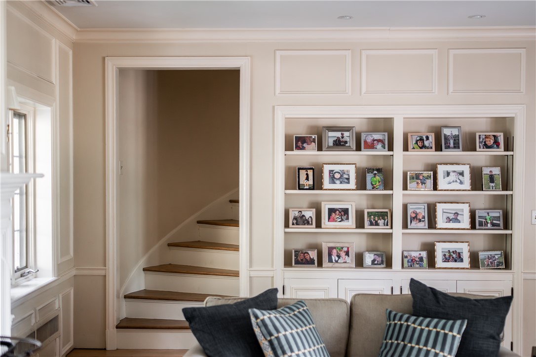 Edgeworth, Pennsylvania 15143, United States, 5 Bedrooms Bedrooms, ,4 BathroomsBathrooms,Residential,Active,203180