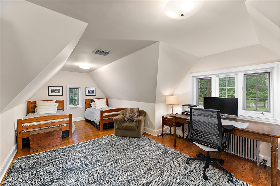 Edgeworth, Pennsylvania 15143, United States, 5 Bedrooms Bedrooms, ,4 BathroomsBathrooms,Residential,Active,203180