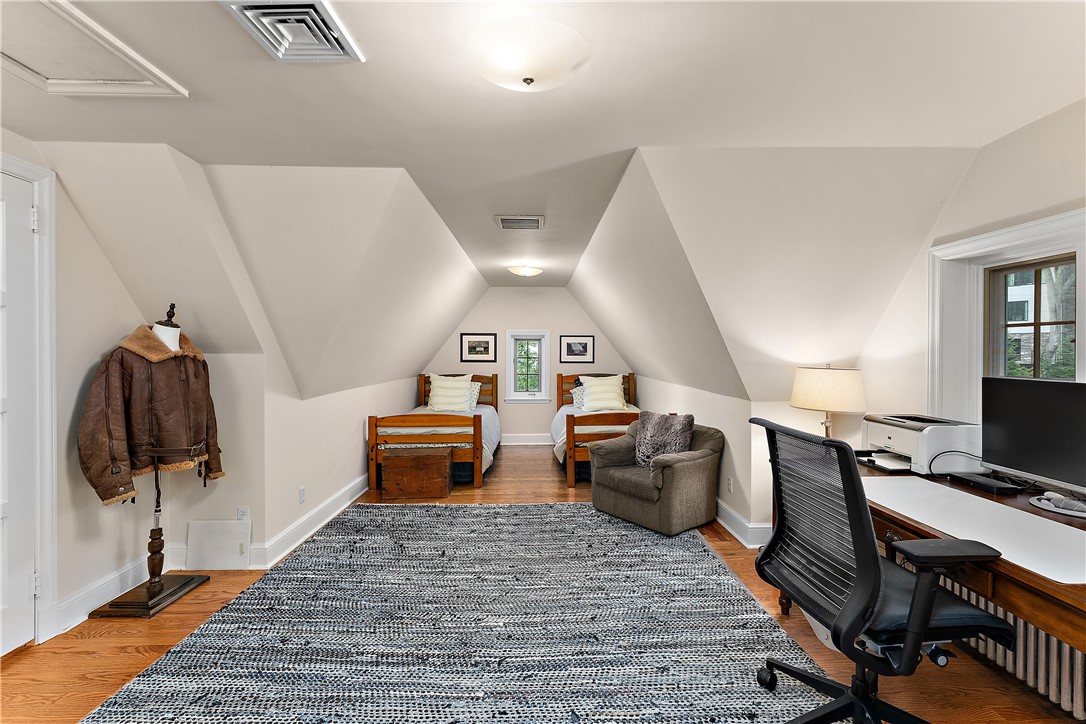 Edgeworth, Pennsylvania 15143, United States, 5 Bedrooms Bedrooms, ,4 BathroomsBathrooms,Residential,Active,203180