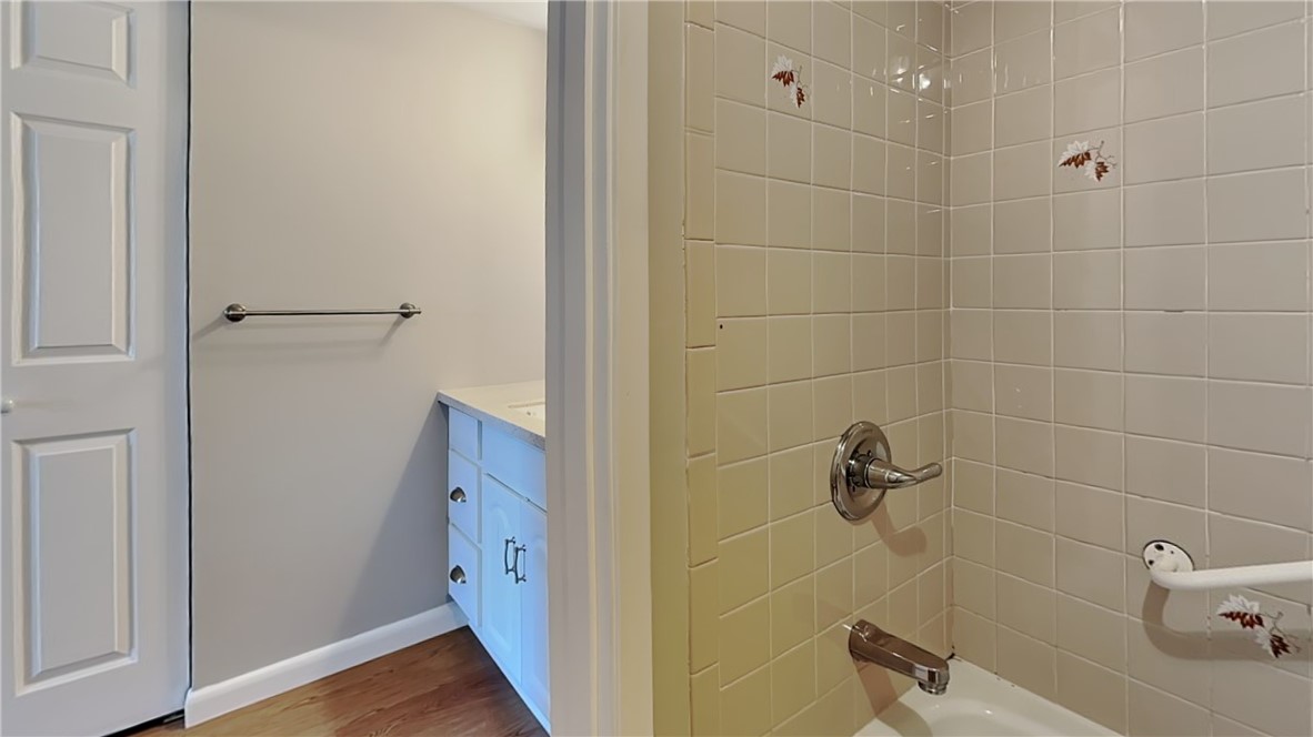 Avalon, Pennsylvania 15202, United States, 1 Bedroom Bedrooms, ,1 BathroomBathrooms,Residential,Active,34013