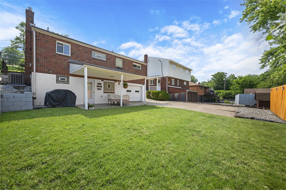 Lincoln Place, Pennsylvania 15207, United States, 2 Bedrooms Bedrooms, ,2 BathroomsBathrooms,Residential,Contingent,145944