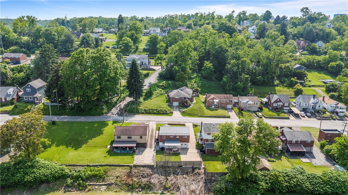 Lincoln Place, Pennsylvania 15207, United States, 2 Bedrooms Bedrooms, ,2 BathroomsBathrooms,Residential,Contingent,145944