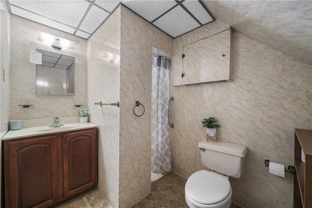 Lincoln Place, Pennsylvania 15207, United States, 2 Bedrooms Bedrooms, ,2 BathroomsBathrooms,Residential,Contingent,145944