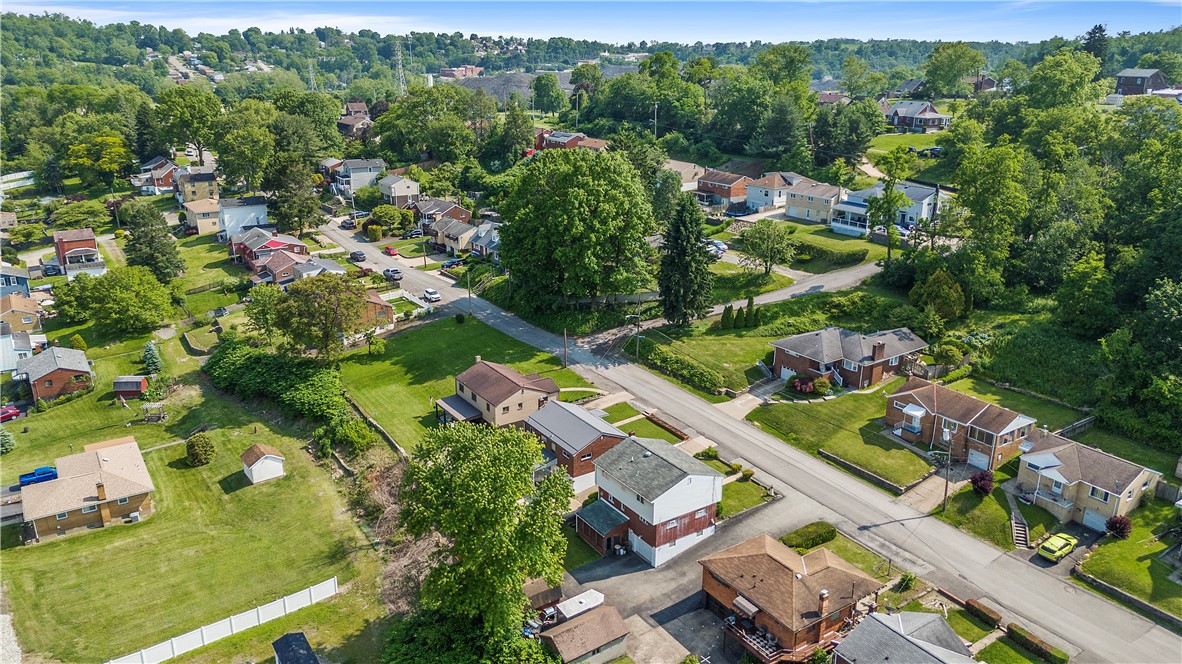 Lincoln Place, Pennsylvania 15207, United States, 2 Bedrooms Bedrooms, ,2 BathroomsBathrooms,Residential,Contingent,145944