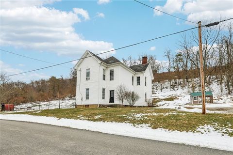 Photo of 175 Hull Run Road, Waynesburg, PA 15370 (MLS # 1739984)