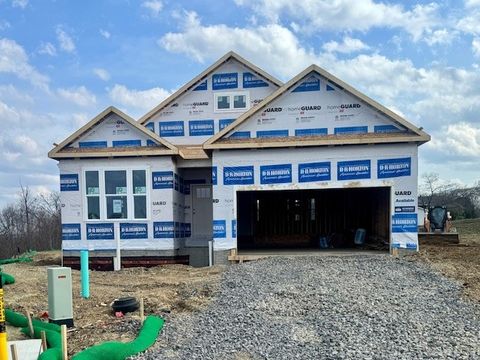 Photo of 353 Gleneagles Dr, Butler, PA 16001 (MLS # 1747024)