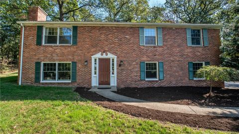 2516 Nicholson Rd Franklin Park PA 15143