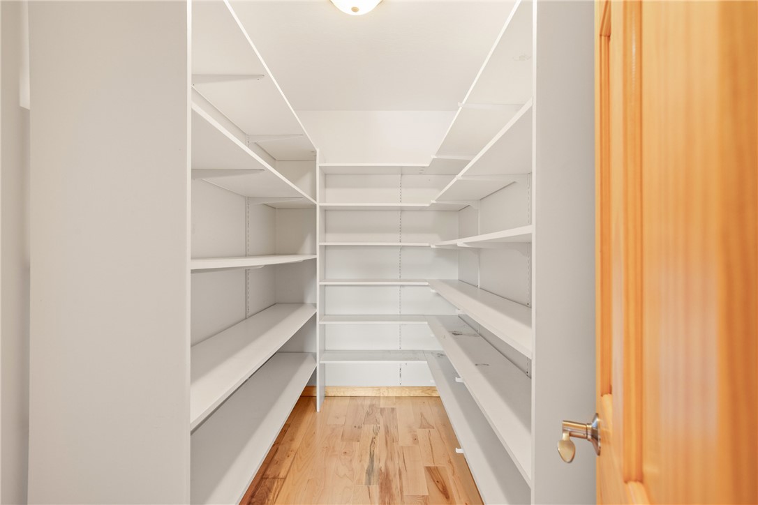 Salisbury, Pennsylvania 15558, United States, 4 Bedrooms Bedrooms, ,3 BathroomsBathrooms,Residential,Contingent,197935