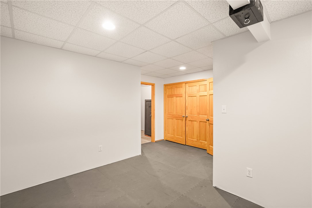 Salisbury, Pennsylvania 15558, United States, 4 Bedrooms Bedrooms, ,3 BathroomsBathrooms,Residential,Contingent,197935