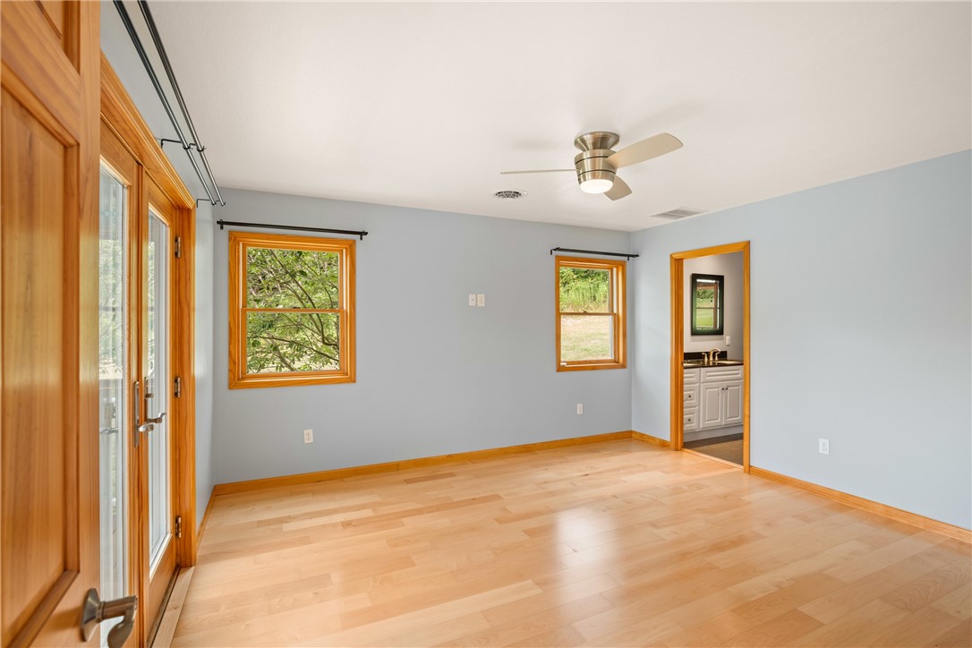 Salisbury, Pennsylvania 15558, United States, 4 Bedrooms Bedrooms, ,3 BathroomsBathrooms,Residential,Contingent,197935