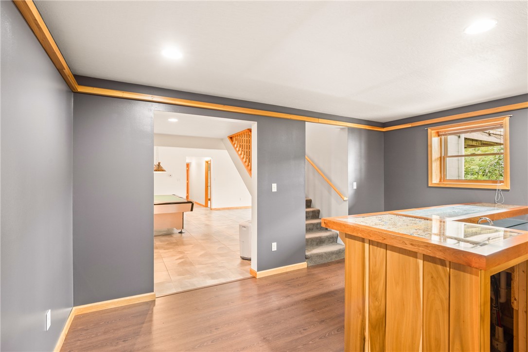 Salisbury, Pennsylvania 15558, United States, 4 Bedrooms Bedrooms, ,3 BathroomsBathrooms,Residential,Contingent,197935