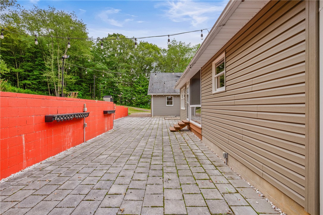 Salisbury, Pennsylvania 15558, United States, 4 Bedrooms Bedrooms, ,3 BathroomsBathrooms,Residential,Contingent,197935