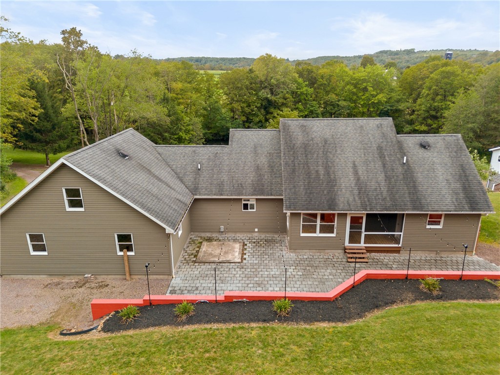 Salisbury, Pennsylvania 15558, United States, 4 Bedrooms Bedrooms, ,3 BathroomsBathrooms,Residential,Contingent,197935