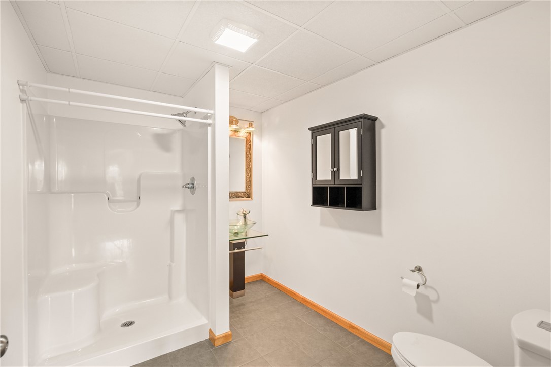 Salisbury, Pennsylvania 15558, United States, 4 Bedrooms Bedrooms, ,3 BathroomsBathrooms,Residential,Contingent,197935