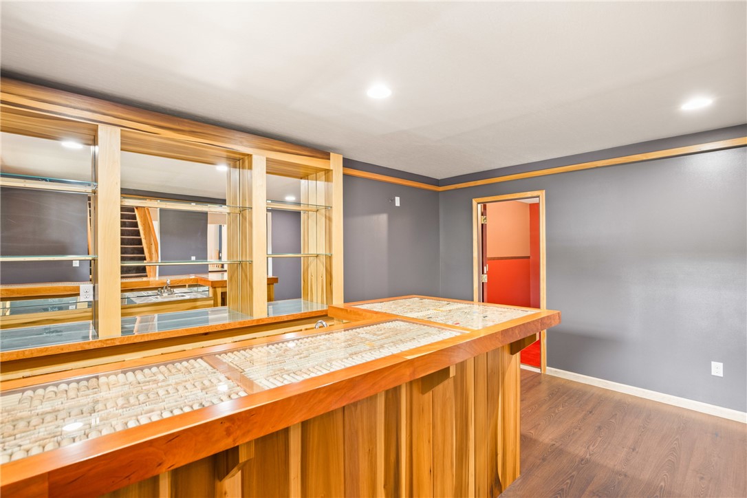 Salisbury, Pennsylvania 15558, United States, 4 Bedrooms Bedrooms, ,3 BathroomsBathrooms,Residential,Contingent,197935