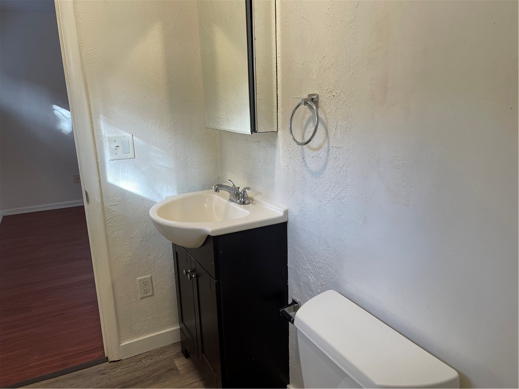 Sharpsville, Pennsylvania 16150, United States, 4 Bedrooms Bedrooms, ,2 BathroomsBathrooms,Residential,Active,253780