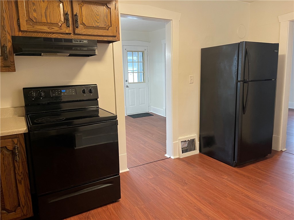 Sharpsville, Pennsylvania 16150, United States, 4 Bedrooms Bedrooms, ,2 BathroomsBathrooms,Residential,Active,253780