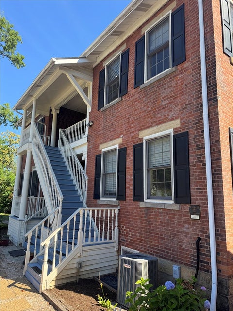 Photo for 1319 Riverside Dr 400
