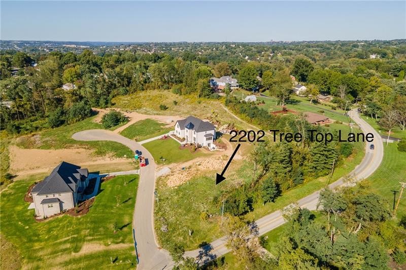2202 Tree Top Lane