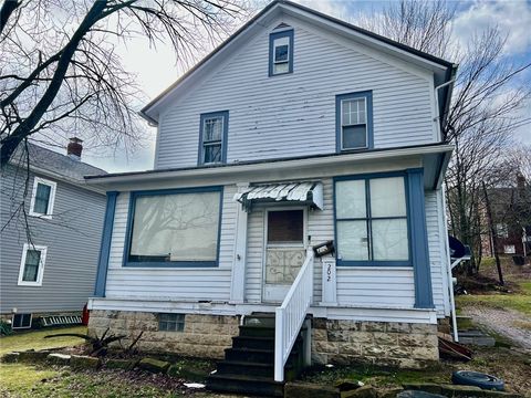Homes For Sale - 202 Fuller Street St<br/> Somerset Boro, PA 15501