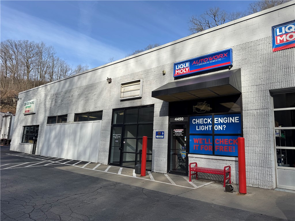 4450 Steubenville Pike