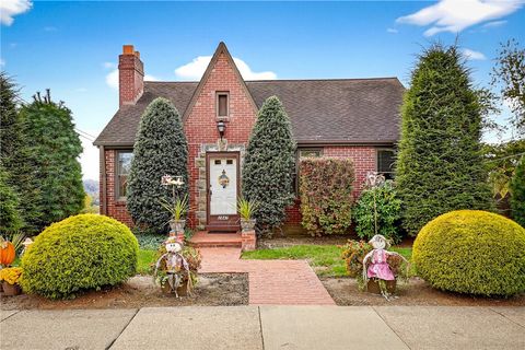 Photo of 2847 Middletown Rd, Pittsburgh, PA 15204 (MLS # 1729178)