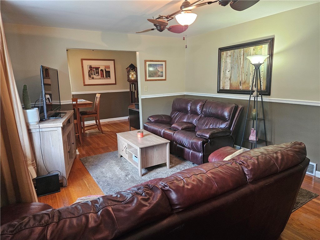 810 Burchfield Rd